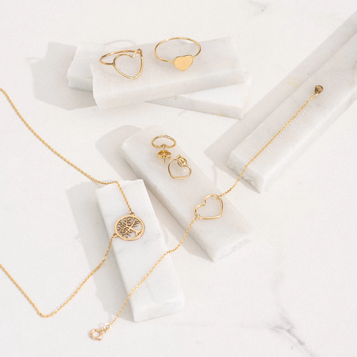 Kontúr Szív Örök Rózsával Vörös Arany 14K Fülbevaló